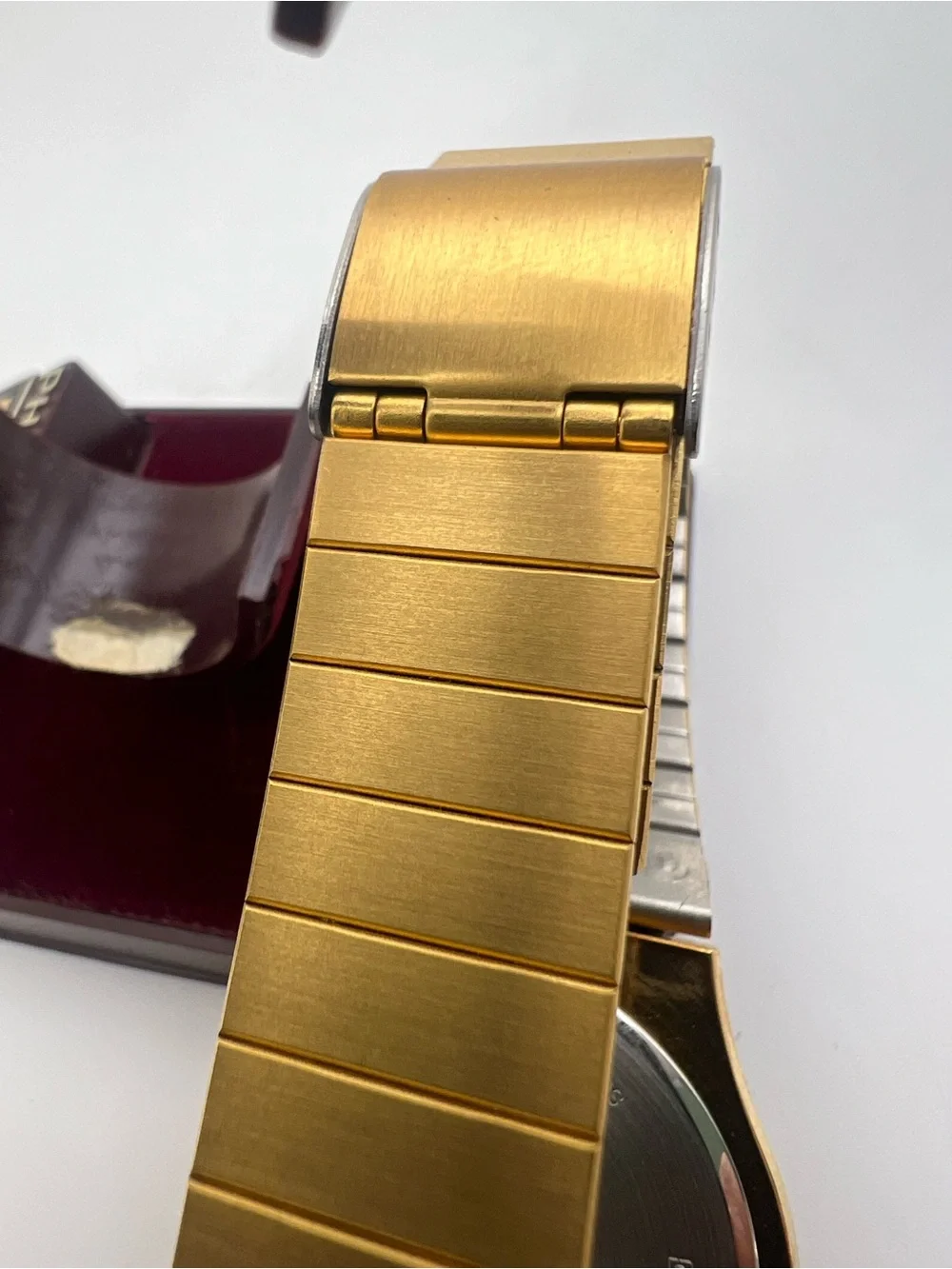 Phasar Gold mens quartz watch 34mm